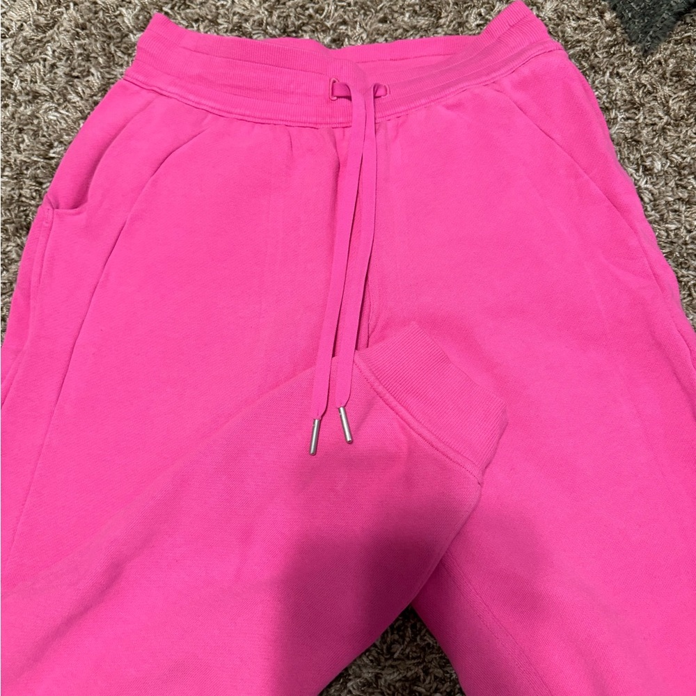 Lululemon “scuba relaxed jogger”